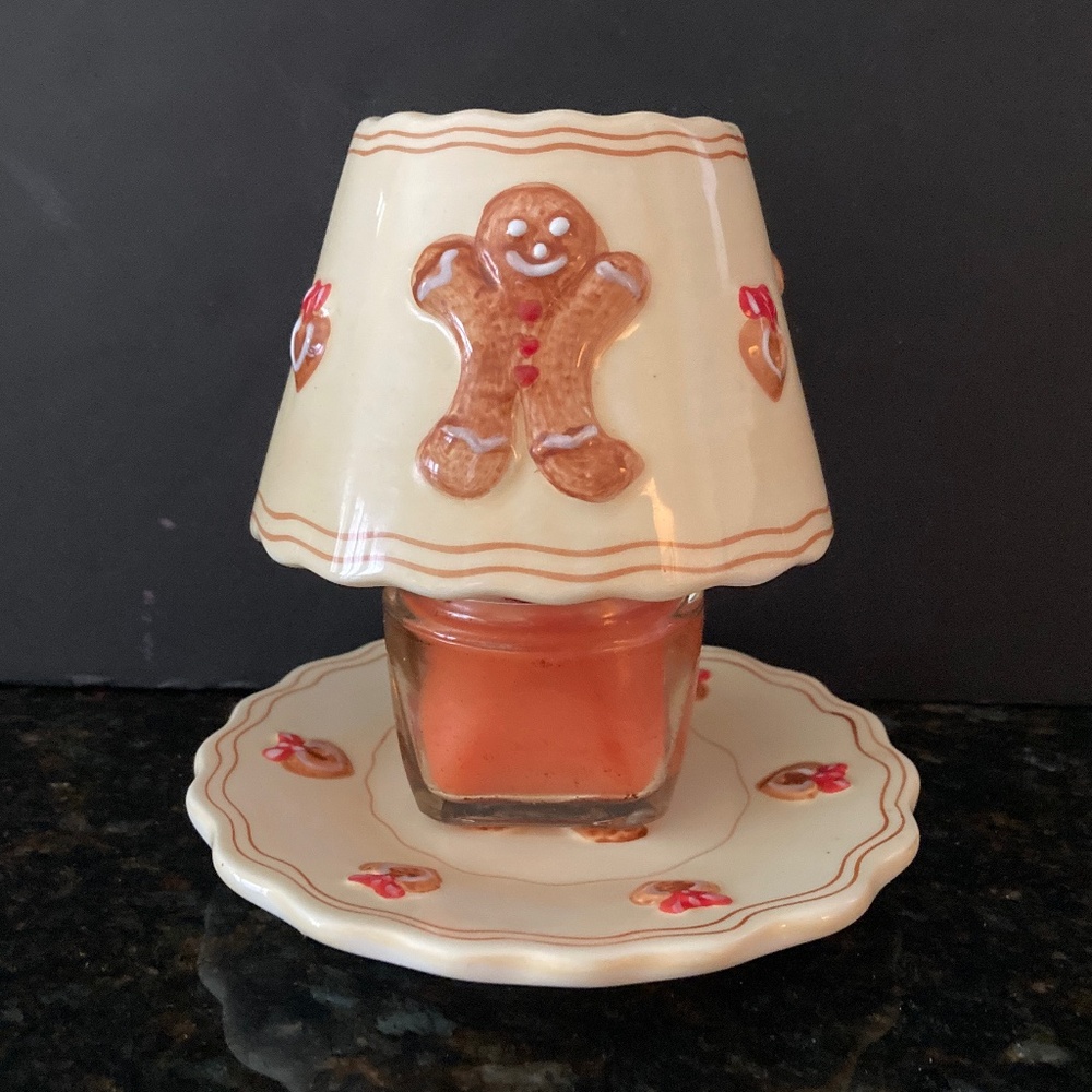 Valerie Parr Hill Gingerbread Man & Hearts Plate & Shade Topper/Holiday/NEW! - Picture 4 of 4